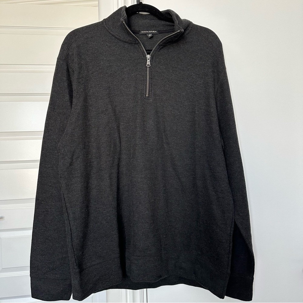 Banana Republic Men's Charcoal Half Zip Sweater Size Large